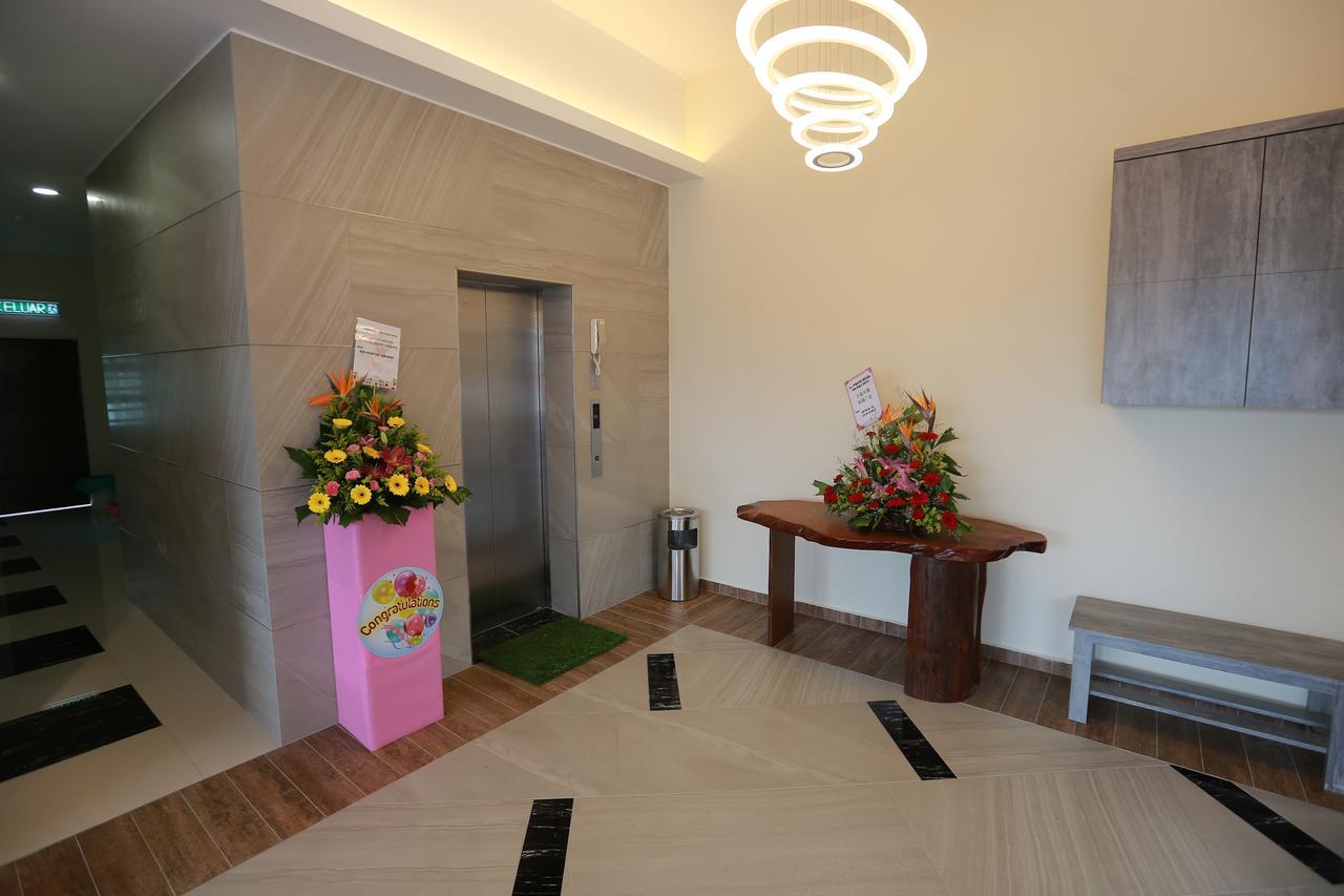 Pantai Regal Hotel Kuantan Exterior photo
