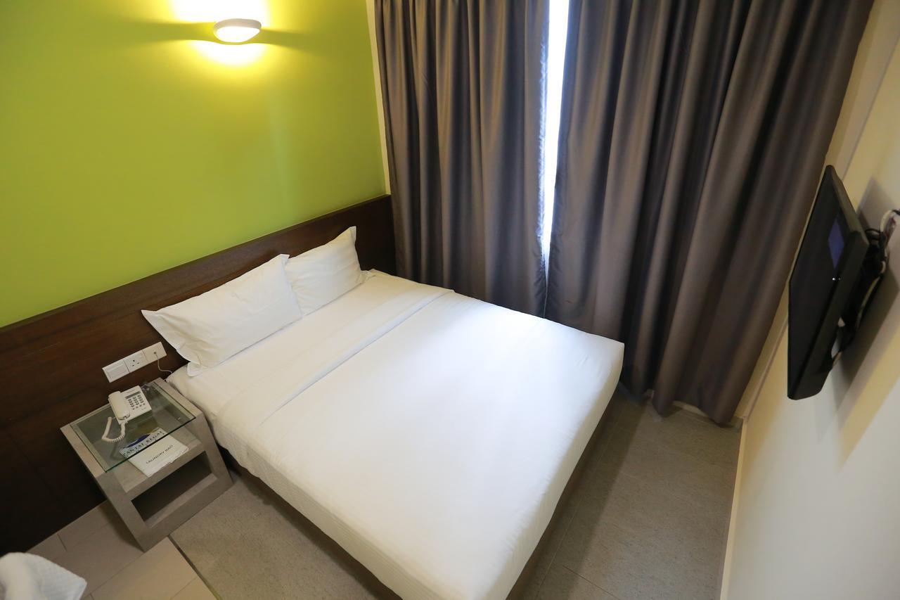 Pantai Regal Hotel Kuantan Exterior photo